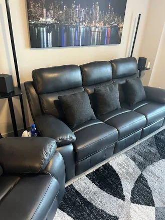 Rooms To Go Leather Recliner Sofa And Single Chair