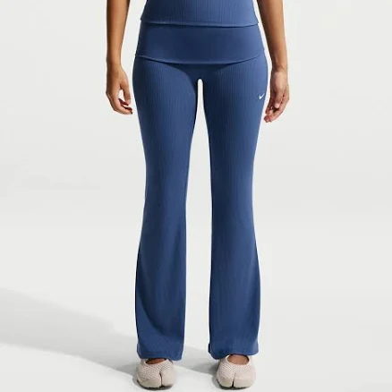 Nike Women's Chill Knit Mid-Rise Ribbed Tights
