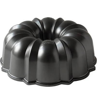 Nordic Ware ProCast 12 Cup Nonstick Cast Aluminum Bundt Cake Pan