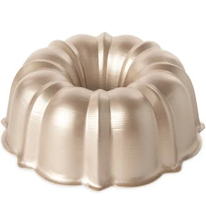 Nordic Ware 12 Cup Formed Bundt Pan