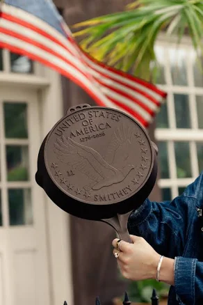 Smithey Ironware No. 11 American Anniversary Skillet