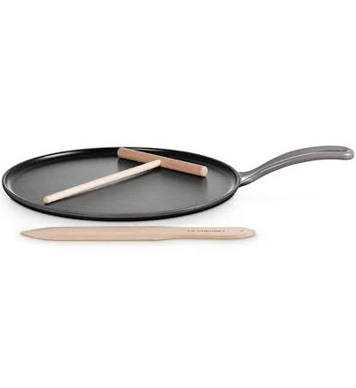 Le Creuset Traditional Round Crepe Pan