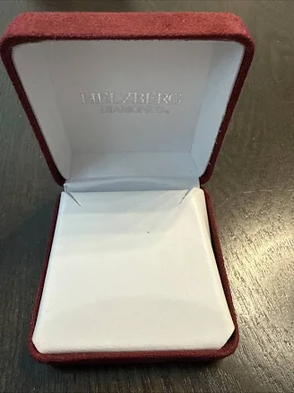 Helzberg Diamonds Empty Necklace Box
