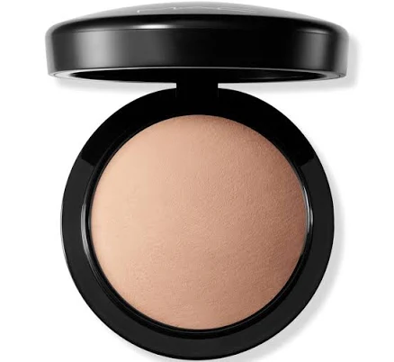 MAC Mineralize Skinfinish Natural