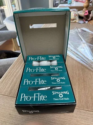 Vintage Spalding Pro-Flite 12 Professional Golf Balls Set