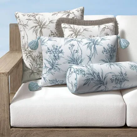 Hudson Indoor/Outdoor Pillow - Glacier, 20" x 20" Square Glacier, 20" x 20" Square in Glacier with Mineral/Natural Fring