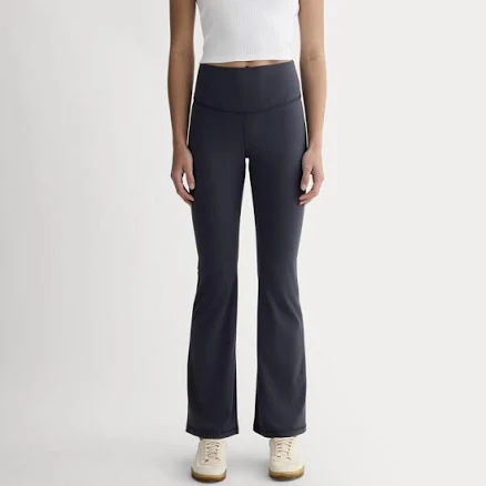 Everlane Perform Flare Legging